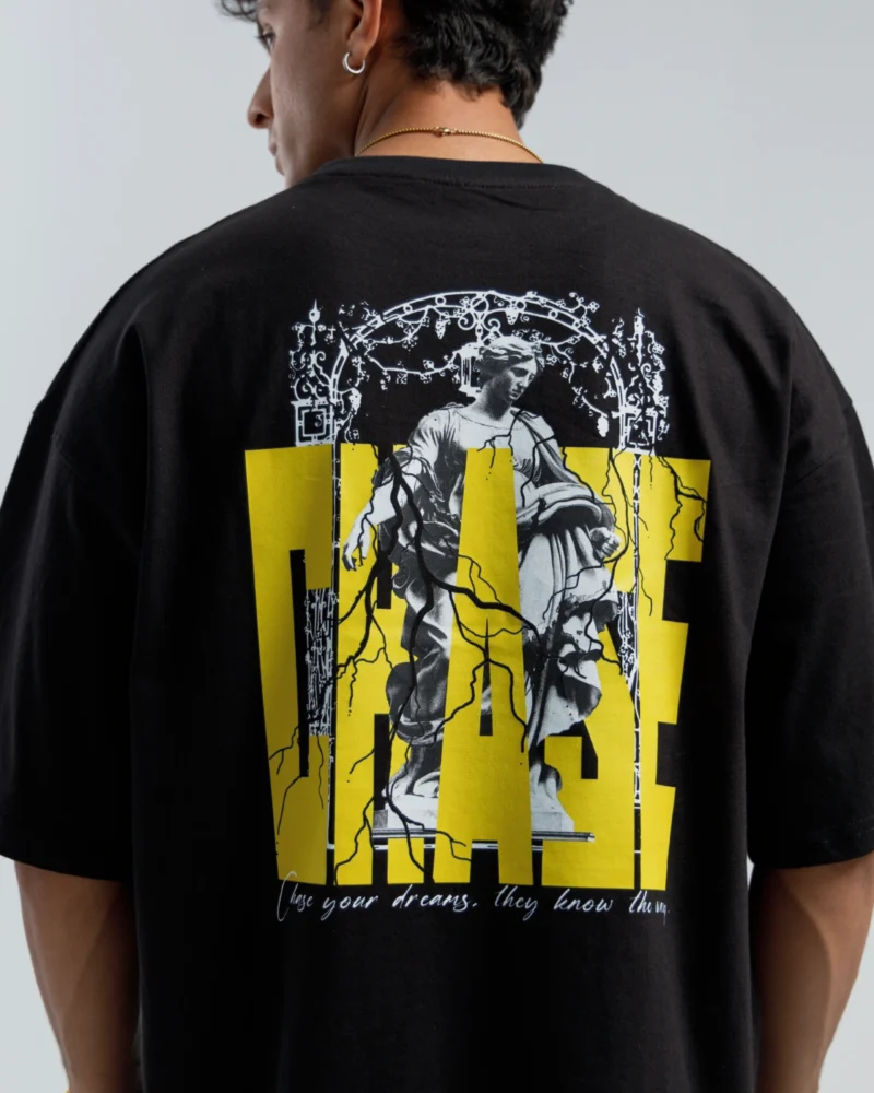 Chase Oversized Graphic Tee – Black - Image 4